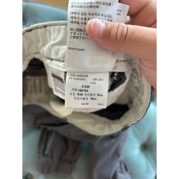 Levi's Jeans Jogger Style Pants 31 x 30 Gray Mens - Picture 3 of 9